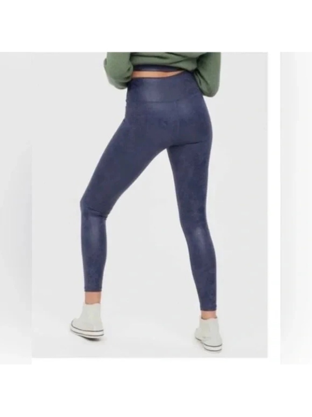 Offline by Aerie The Hugger Crackle Navy Blue Leggings Crop Ankle Like New Mediu - Picture 2 of 7